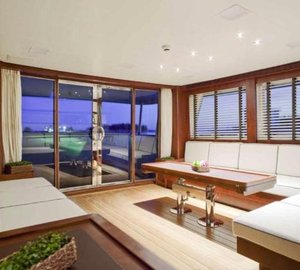 Yacht SAPUCAI -  Salon looking Aft