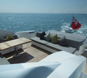 Yacht VIBE -  Sunpads on Aft Deck
