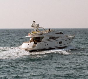 Yacht XCHE - Cruising