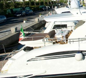 Yacht YUMI -  Aft Exterior View