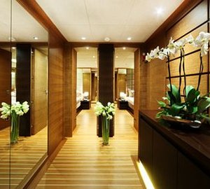 ZALIV III - Companionway