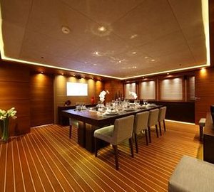 ZALIV III - Formal Dining Area