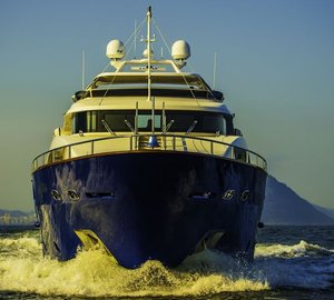 ZAPHIRA Yacht - front view - Image credit to Alberto de Abreu Sodre
