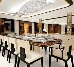 ZENITH Yacht - Dining