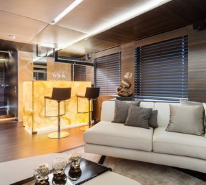 Zahraa Yacht - Bar Corner - Photo by AA Photodesign