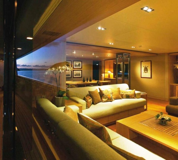 Yacht Exuma - Evening