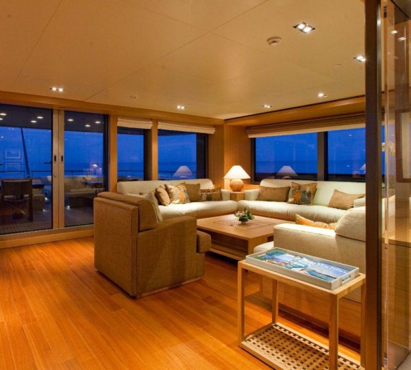 Yacht Exuma - Interior Seating