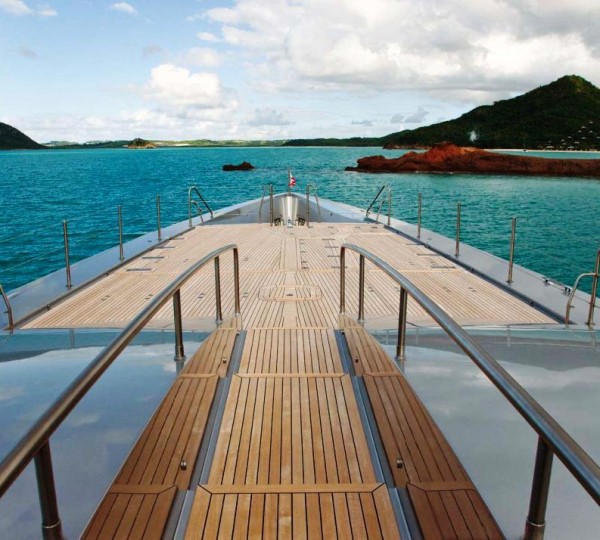 Yacht Exuma - The Bow
