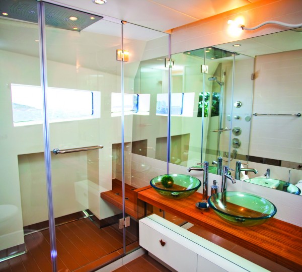 Motor Yacht JoyMe Nature Cabin Bathroom - Interior by Marijana Radovic