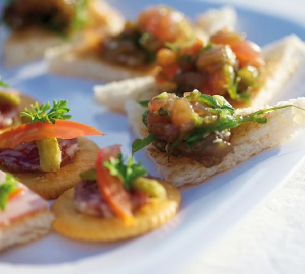Refreshment on board  charter yacht MISS KULANI in TAHITI - Photo by Tim McKenna Photography©
Refreshment on board charter yacht MISS KULANI in TAHITI - Photo by Tim McKenna Photography©