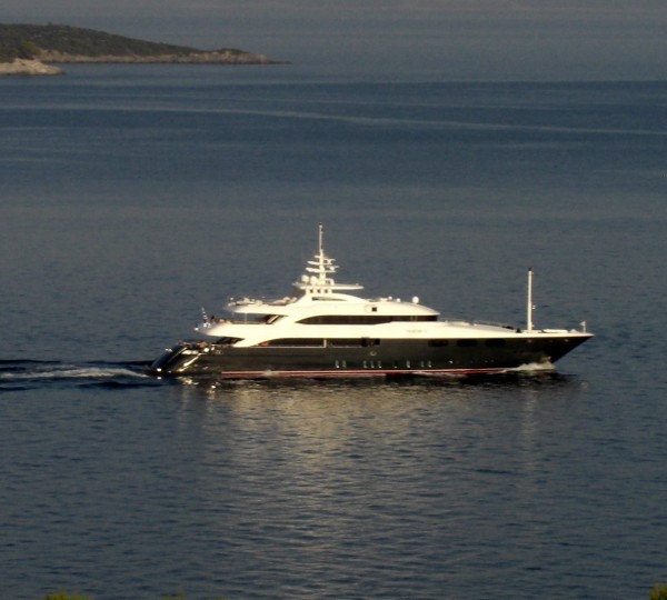 Superyacht O Neiro cruising around the Greek Islands in 2010 - Photography by Ferdinand Rogge
Superyacht O'Neiro cruising around the Greek Islands in 2010 - Photography by Ferdinand Rogge