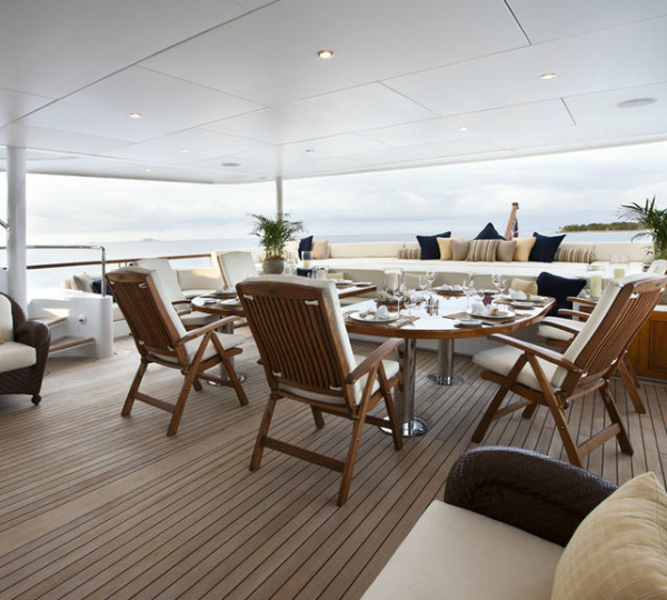 Bridge Deck Aft - Luxury charter yacht Noble House