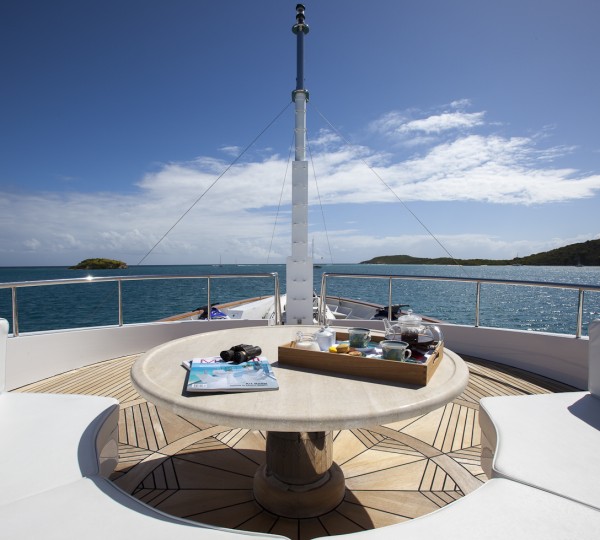 Enjoy the views - Superyacht STARFIRE