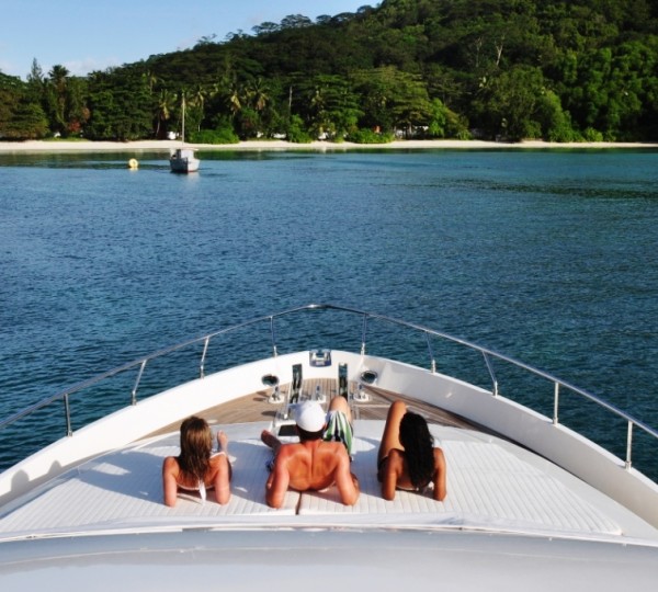 Enjoying SEA STREAM yacht
????????????????????????????????????