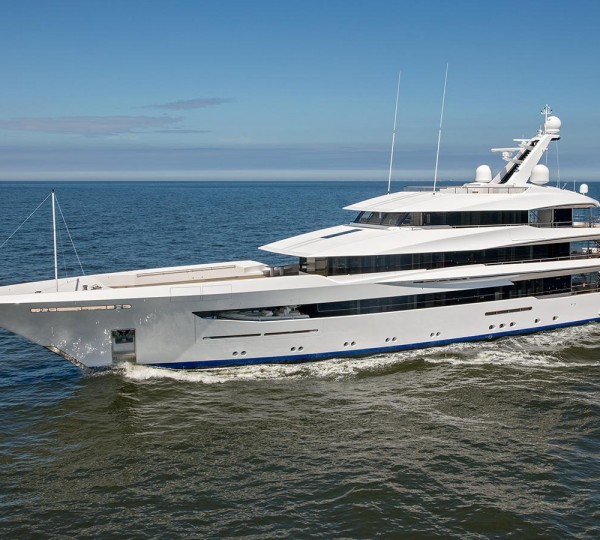 Superyacht Joy underway