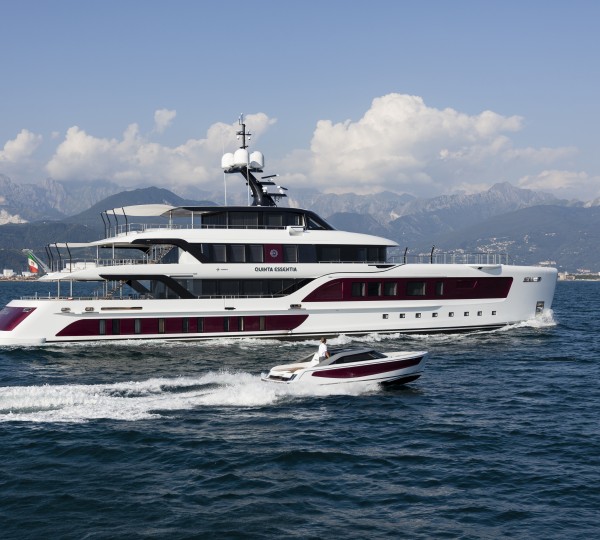 Quinta Essentia and her tender