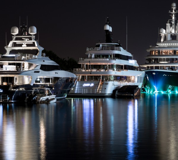 Yachts Vida Just J's & Luna in Miami