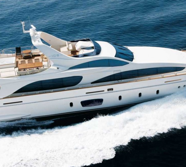 Yacht Azimut 105 - Image Courtesy of Azimut Yachts