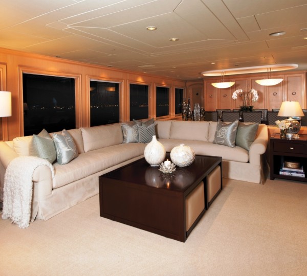 Motor yacht FIRST DRAW - Main salon