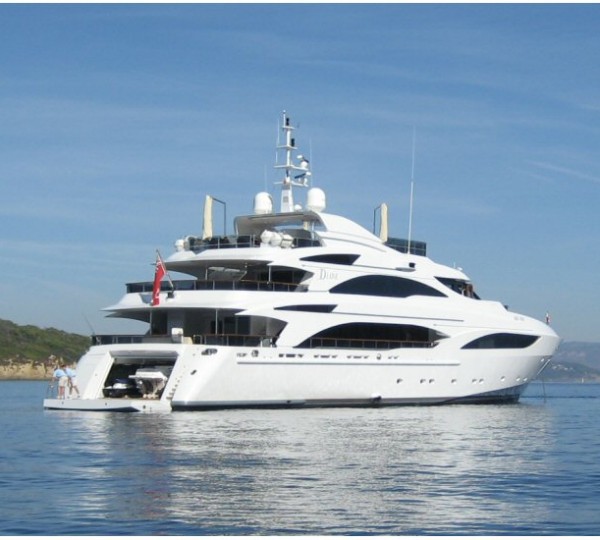 Yacht DIANE - Image Courtesy of Rene Damstra
