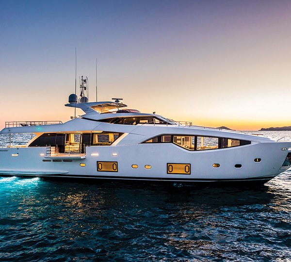 Custom Line 108 Ferretti Yacht