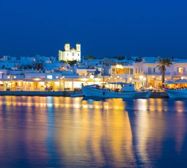 Paros Nightlife Naoussa Town