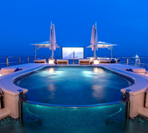 Outdoor Cinema And Infinity Pool