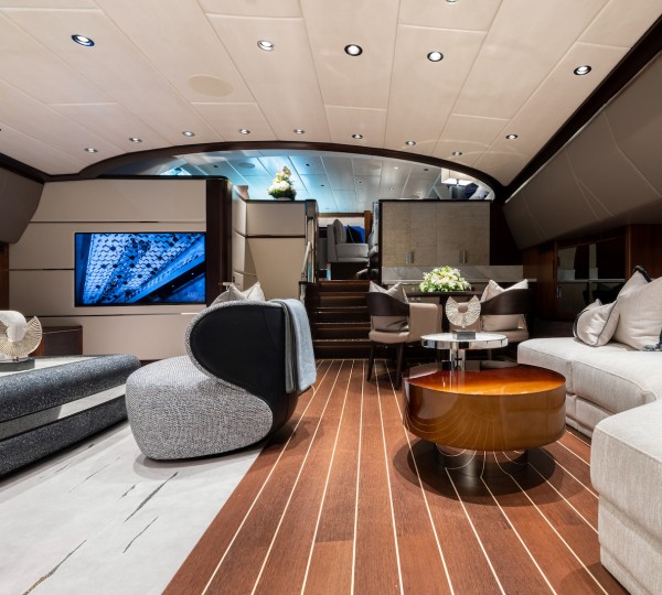 Upper Saloon Seating