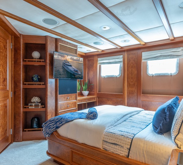 Guest Cabin - Below Deck Detail