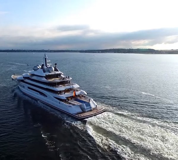 The 106m Yacht AMADEA