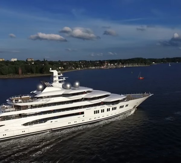 The 106m Yacht AMADEA