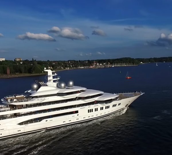 The 106m Yacht AMADEA