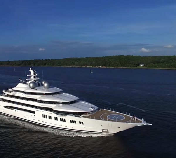The 106m Yacht AMADEA