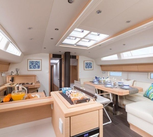 The 19m Yacht AMANDINE