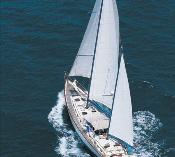The 21m Yacht HIGH ASPECT