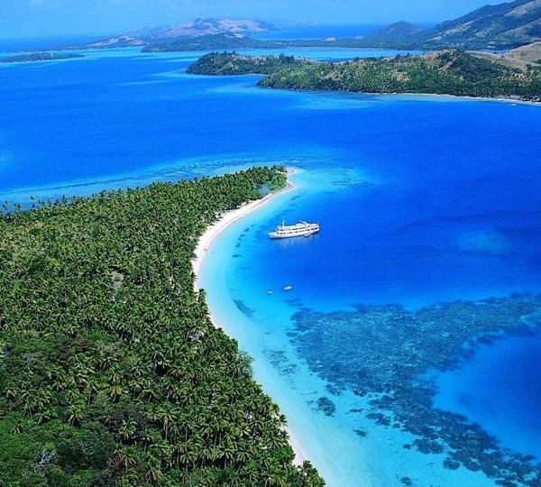 The 21m Yacht HIGH ASPECT