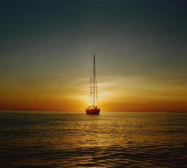 The 21m Yacht HIGH ASPECT