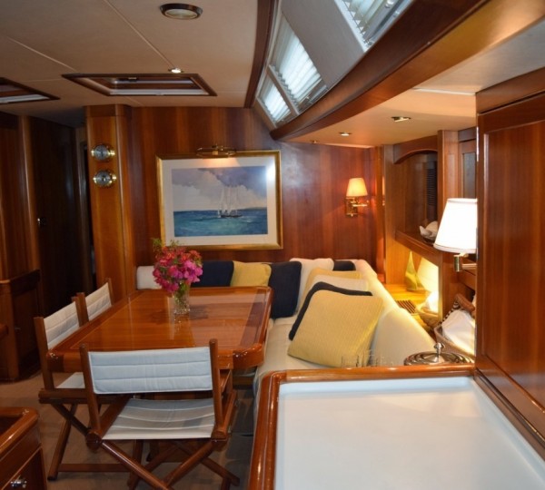 The 21m Yacht LUNA DANNS