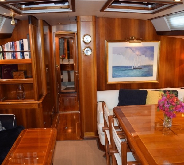 The 21m Yacht LUNA DANNS