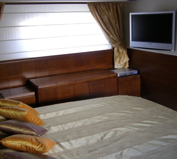 The 22m Yacht CAROCLA II