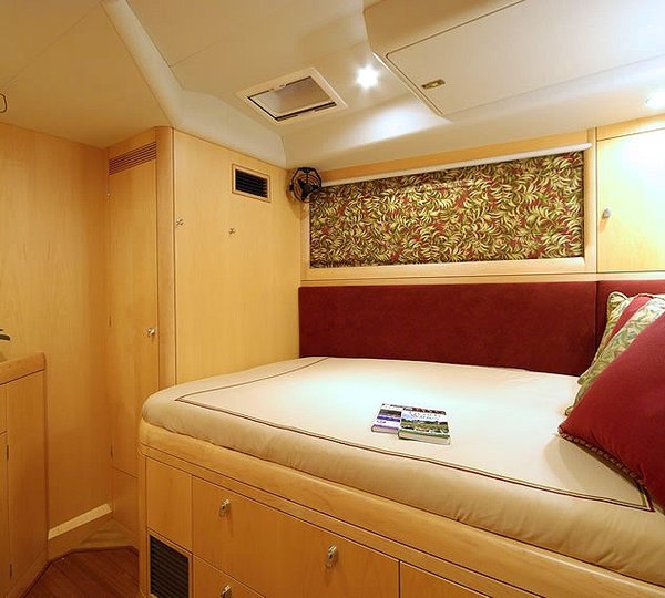 The 22m Yacht HOLO KAI