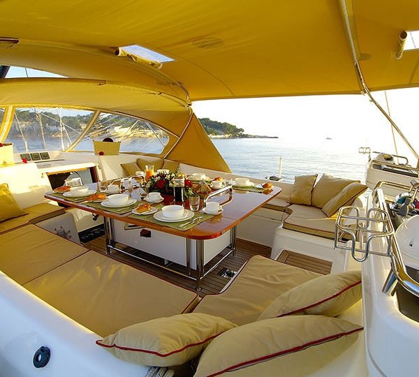 The 22m Yacht HOLO KAI