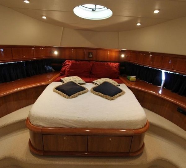 The 23m Yacht LUCKY SEVEN