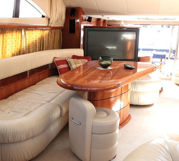 The 23m Yacht LUCKY SEVEN