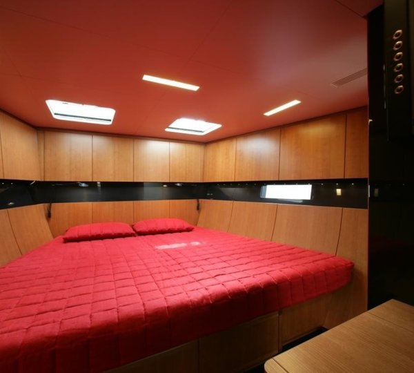 The 23m Yacht TANGO G