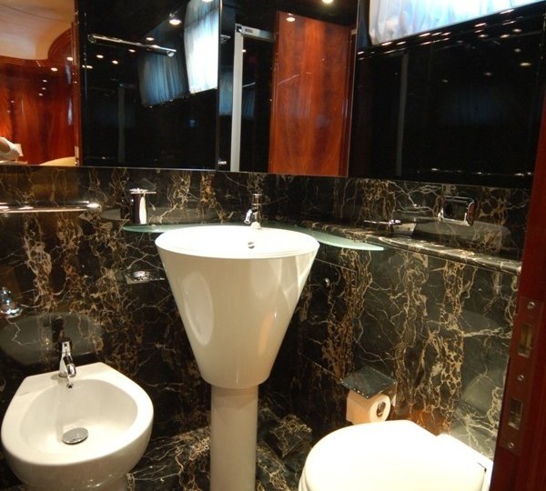 The 24m Yacht NEVER ONE