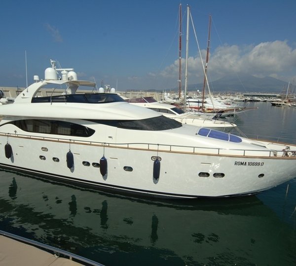 The 24m Yacht NEVER ONE