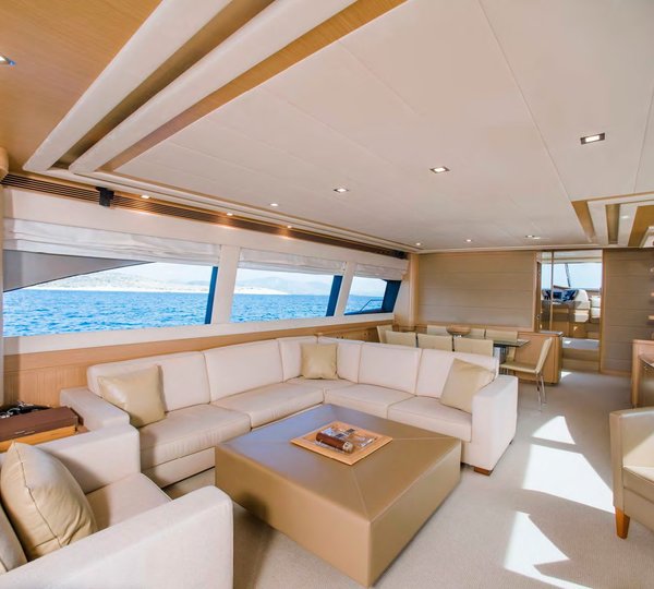 The 25m Yacht JULIE M