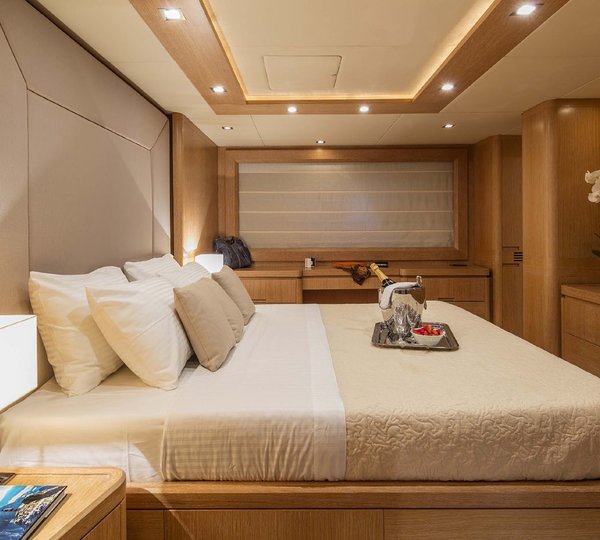 The 25m Yacht MYTHOS