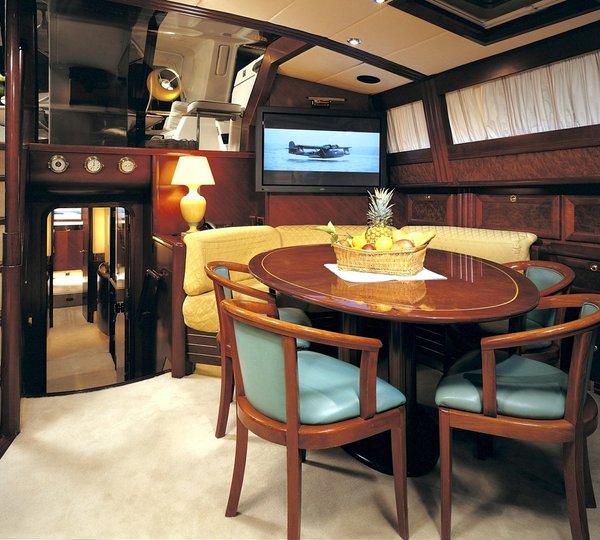 The 26m Yacht PERSISTENCE